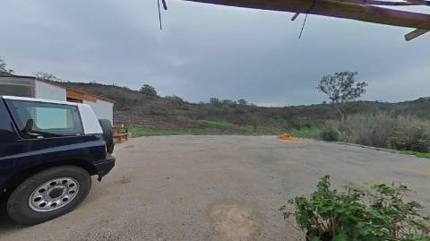 TERRENO RÚSTICO COM 720 M2 - COM SOLAR - BOMBAS - DEPOSITO DE ÁGUA - COM AMOVÍVEL - ALCARIAS GRANDES - CASTRO MARIM - ALGARVE