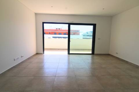 Apartamento T4, top floor, Tavira