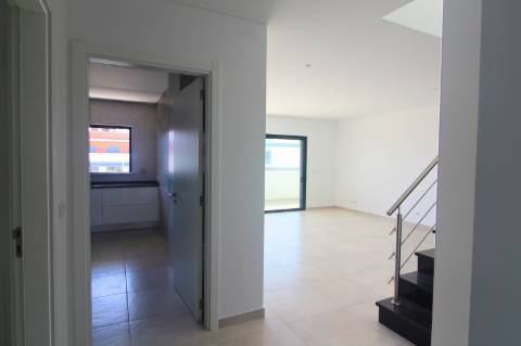Apartamento T4, top floor, Tavira