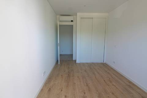 Apartamento T4, top floor, Tavira