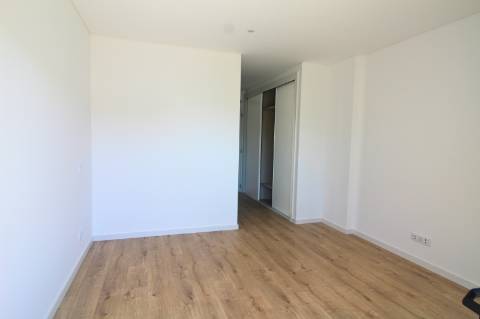 Apartamento T4, top floor, Tavira