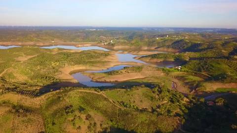 TERRENO COM 21040 M2 VISTA LAGO - PRÓXIMO AS ALCARIAS GRANDES - CASTRO MARIM - ALGARVE