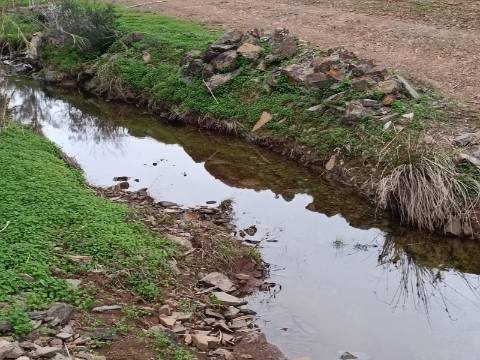 TERRENO COM 35.120 M2 - POÇO - ÁGUA - COM POSSIBILIDADE DE CONSTRUIR UM ARMAZÉM - CORTE DO GAGO - CASTRO MARIM - ALGARVE