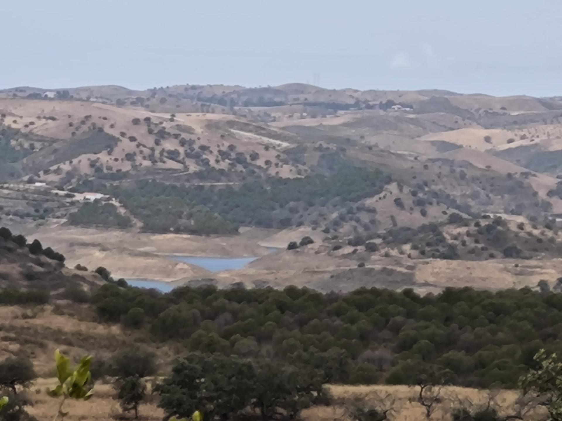 MORADIAS COM TERRENO DE 1.680 M2 - PARA RECONSTRUIR - NA ALDEIA DA SENTINELA EM CASTRO MARIM - ALGARVE
