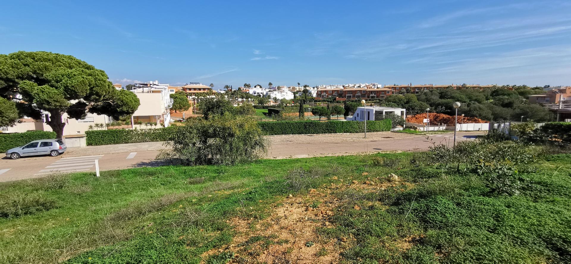 Terreno Urbano para construção de moradia.