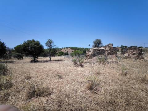 RUINA COM TERRENO - COM PIP APROVADO PARA MORADIA T3 COM PISCINA - VISTA MAR - VILA NOVA DE CACELA - VRSA - ALGARVE