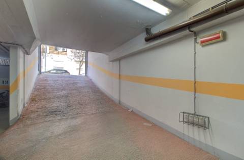 Apartamento T2 moderno com ampla varanda e decorado com qualidade para venda em VRSA