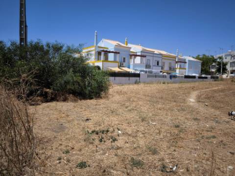 TERRENO URBANO COM 1720 M2 - PARA CONSTRUÇÃO - MORADIAS PREDIO - MANTA ROTA - VILA NOVA DE CACELA - VRSA