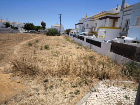 TERRENO URBANO COM 1720 M2 - PARA CONSTRUÇÃO - MORADIAS PREDIO - MANTA ROTA - VILA NOVA DE CACELA - VRSA