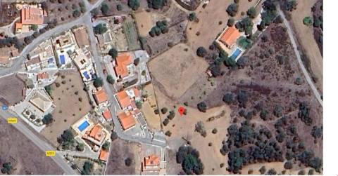 Terreno Rustico com água na zona da Corte António Martins