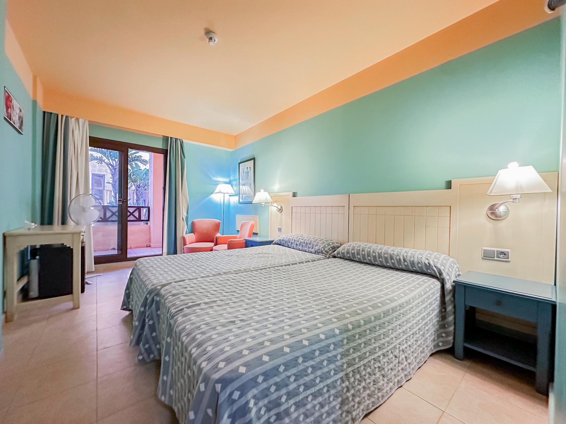 Apartamento T2 com Terraço e Garagem - 1º Linha de Praia - Isla Canela