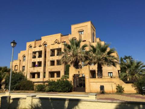 Apartamento T2 com Terraço e Garagem - 1º Linha de Praia - Isla Canela