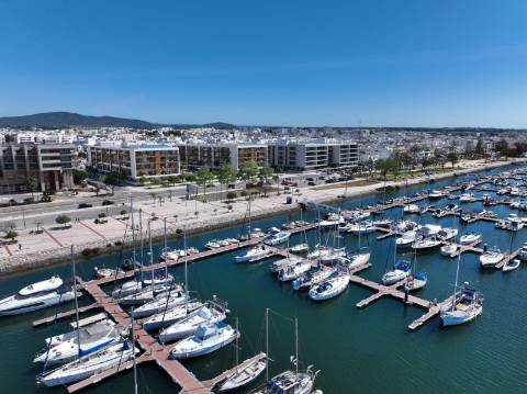 Apartamento T2 com 184,22 m2, inserido num novo empreendimento exclusivo