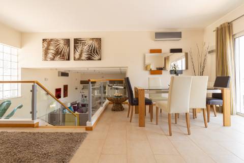 Moradia de Três Quartos no Exclusivo Vale da Pinta Golf Resort