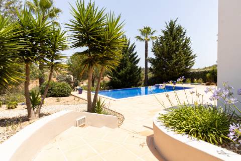 Moradia de Três Quartos no Exclusivo Vale da Pinta Golf Resort