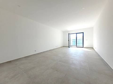 Apartamento T2 no centro de Armação de Pera a um passo da praia!