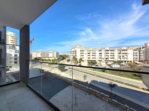 Apartamento T2 no centro de Armação de Pera a um passo da praia!