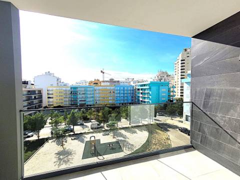 Apartamento T2 no centro de Armação de Pera a um passo da praia!