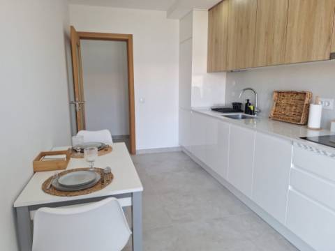 Apartamento T2 no centro de Armação de Pêra