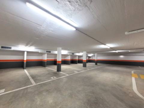 Apartamento T2 no centro de Armação de Pêra