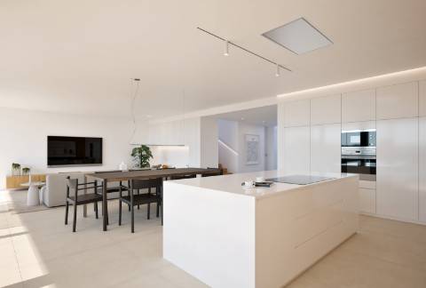 Moradia Isolada V4 com Piscina - O Refúgio de Luxo que Você Merece em Lagos