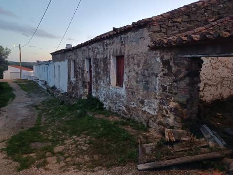 MORADIA T3 - COM SUITE - COM PROJECTO APROVADO - RECONSTRUIR - ALCARIAS GRANDES - CASTRO MARIM - ALGARVE