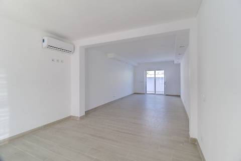 T0+1 com parqueamento e Acesso Direto à Praia - Manta Rota