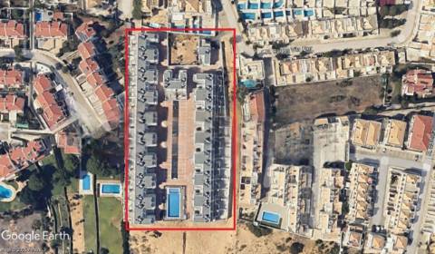 T0+1 com Garagem e Acesso Direto à Praia - Manta Rota