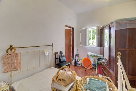 Moradia T3+2 com Jardim, Garagem e Vista Castelo no Centro de Castro Marim - 2 Artigos Vendidos em Conjunto