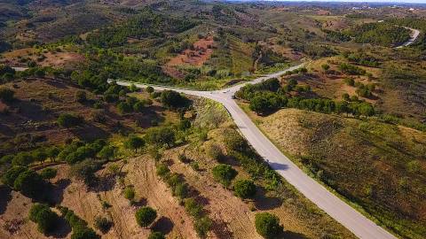 TERRENO COM 62.180 M2 - POSSIBILIDADE DE TURISMO RURAL - CONSTRUÇÃO PARA HABITAÇÃO - PRÓXIMO DA CORTE DO GAGO - CASTRO MARIM - ALGARVE