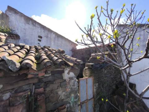 MORADIA EM RUINA PARA RECONSTRUIR - COM LOGRADOURO - VISTA MAR - QUEBRADAS - CASTRO MARIM - ALGARVE