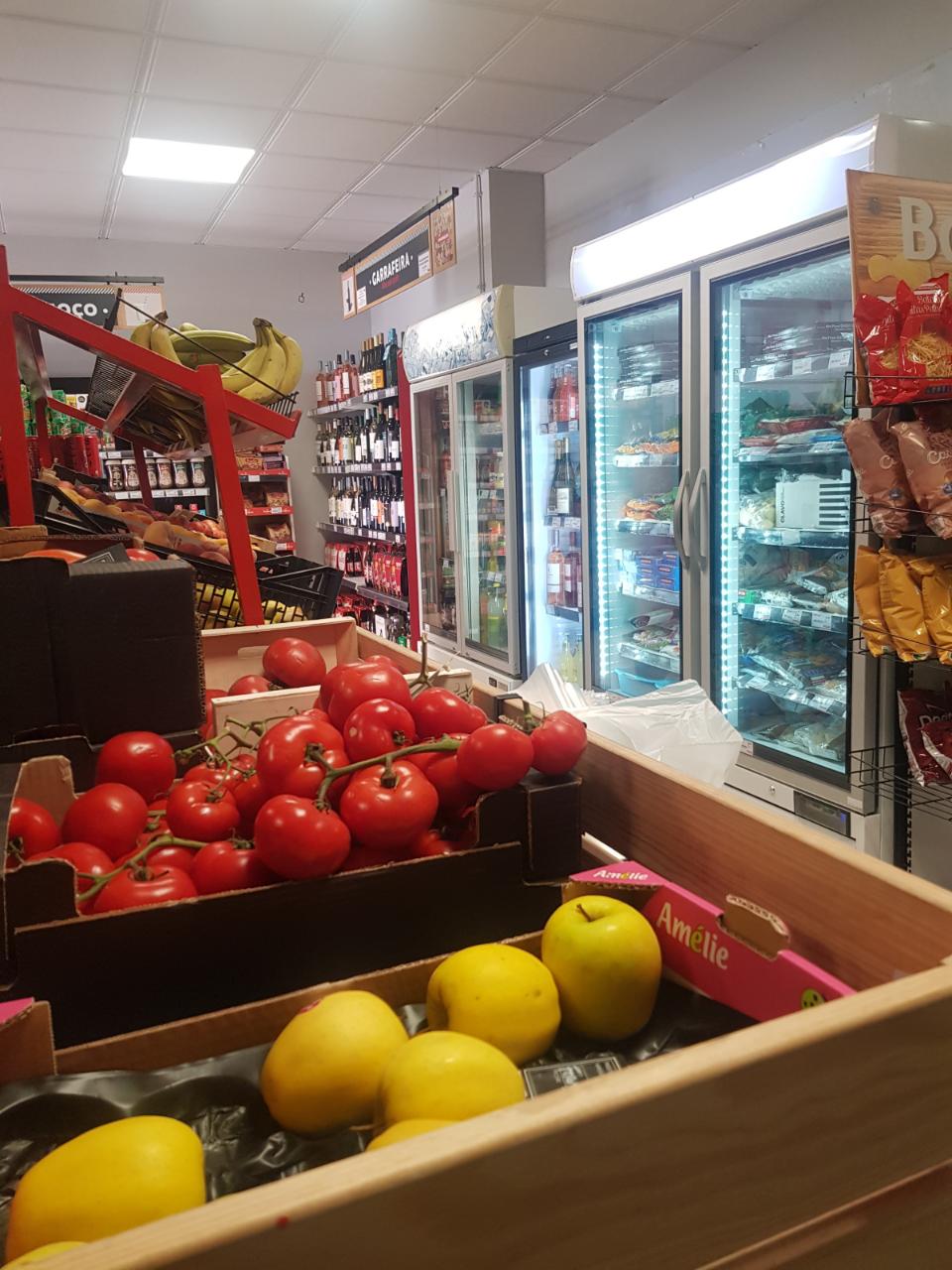 Trespasse de Supermercado e Take-Away - Rentabilidade Imediata!
Oportunidade única para inve
<!DOCTYPE html>
<html lang=