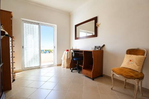 Excelente Moradia em Condomínio Fechado com Piscina - Vila Nova de Cacela