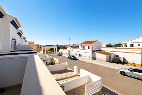 Excelente Moradia em Condomínio Fechado com Piscina - Vila Nova de Cacela