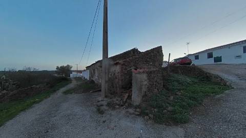 MORADIAS - TRÊS PREDIOS URBANOS PARA HABITAÇÃO - COM PROJECTO APROVADO - PARA RECONSTRUIR - ALCARIAS GRANDES - CASTRO MARIM - ALGARVE