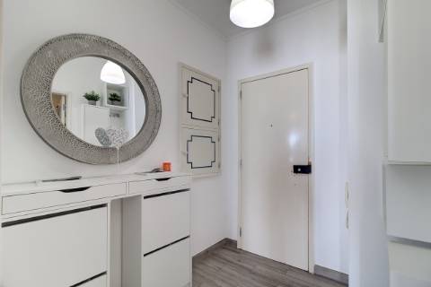 Apartamento T1+1 com vista mar e pinhal - luminoso e com duas varandas.