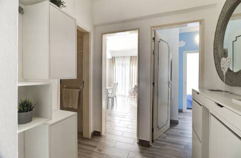 Apartamento T1+1 com vista mar e pinhal - luminoso e com duas varandas.