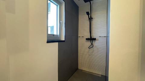 Apartamento renovado com piscina em Vilamoura.