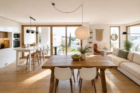 Magnifica Penthouse T3 com 3 WC, 2 lugares de estacionamento e elevador!