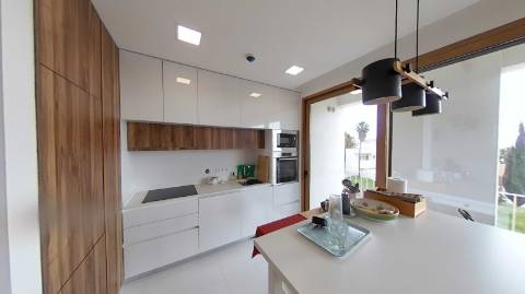 Magnifica Penthouse T3 com 3 WC, 2 lugares de estacionamento e elevador!