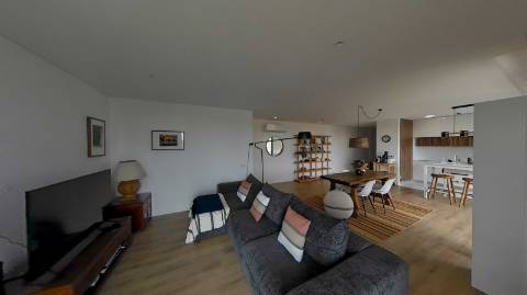 Magnifica Penthouse T3 com 3 WC, 2 lugares de estacionamento e elevador!