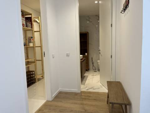 Magnifica Penthouse T3 com 3 WC, 2 lugares de estacionamento e elevador!