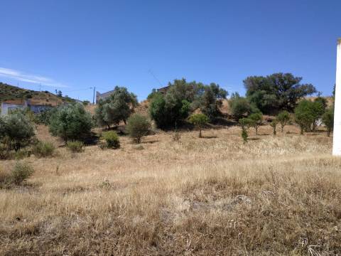 MORADIA ISOLADA COM 18.240 M2 DE TERRENO COM ÁRMAZEM PARA RECONSTRUIR - BELICHE - CASTRO MARIM - ALGARVE