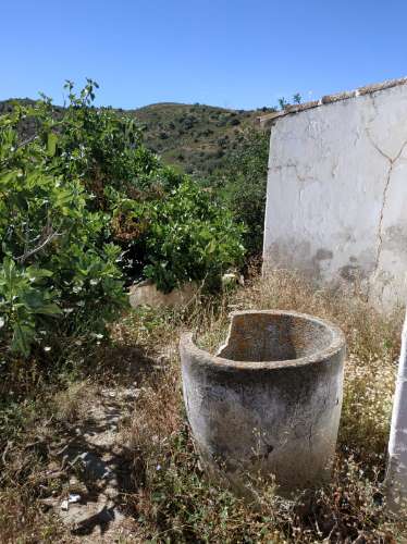 MORADIA ISOLADA COM 18.240 M2 DE TERRENO COM ÁRMAZEM PARA RECONSTRUIR - BELICHE - CASTRO MARIM - ALGARVE