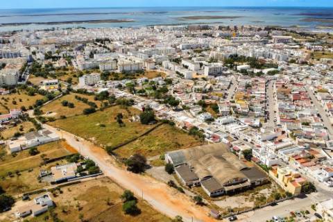 Terreno com Projeto Aprovado para 150 fogos - Olhão.