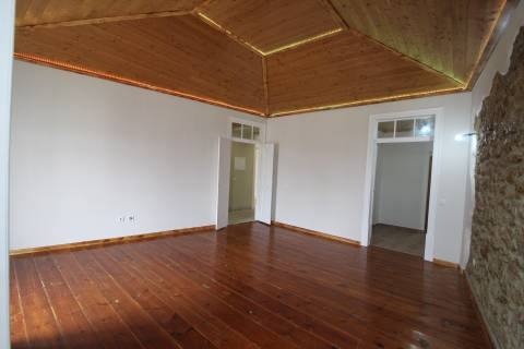 Apartamento T4 em São Bras Alportel - Centro