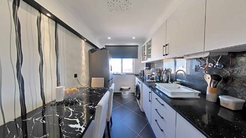 Apartamento T3 totalmente renovado! Olhão Centro