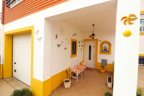 Moradia T4 em Urbanização Tranquila, em Tavira