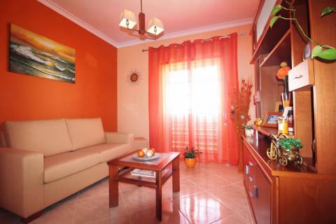 Moradia T4 em Urbanização Tranquila, em Tavira