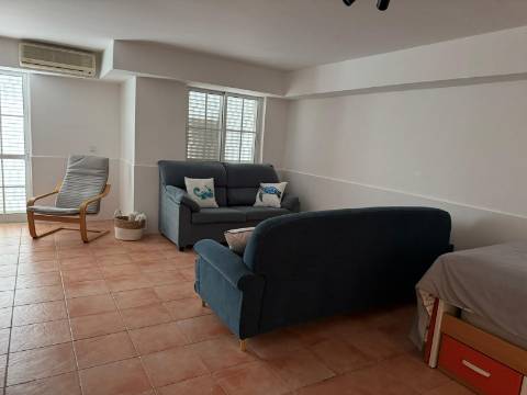 Andar de Moradia T1+2 Manta Rota Arrendamento Outubro a Maio